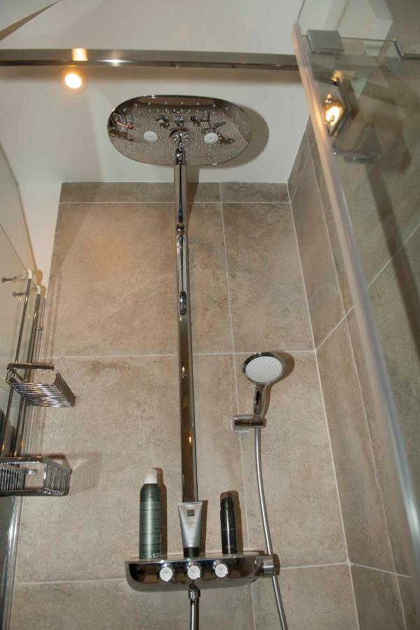 Studiobeerse Met Sauna Zwembad En Spa Apartment Bagian luar foto