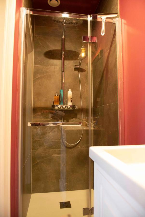 Studiobeerse Met Sauna Zwembad En Spa Apartment Bagian luar foto